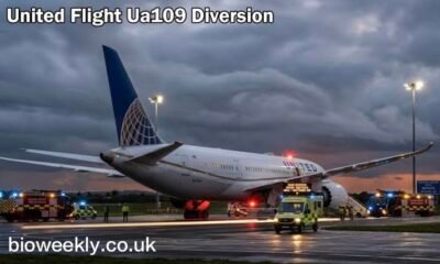 Boeing 787-8 Dreamliner on transatlantic flight route over the Atlantic Ocean